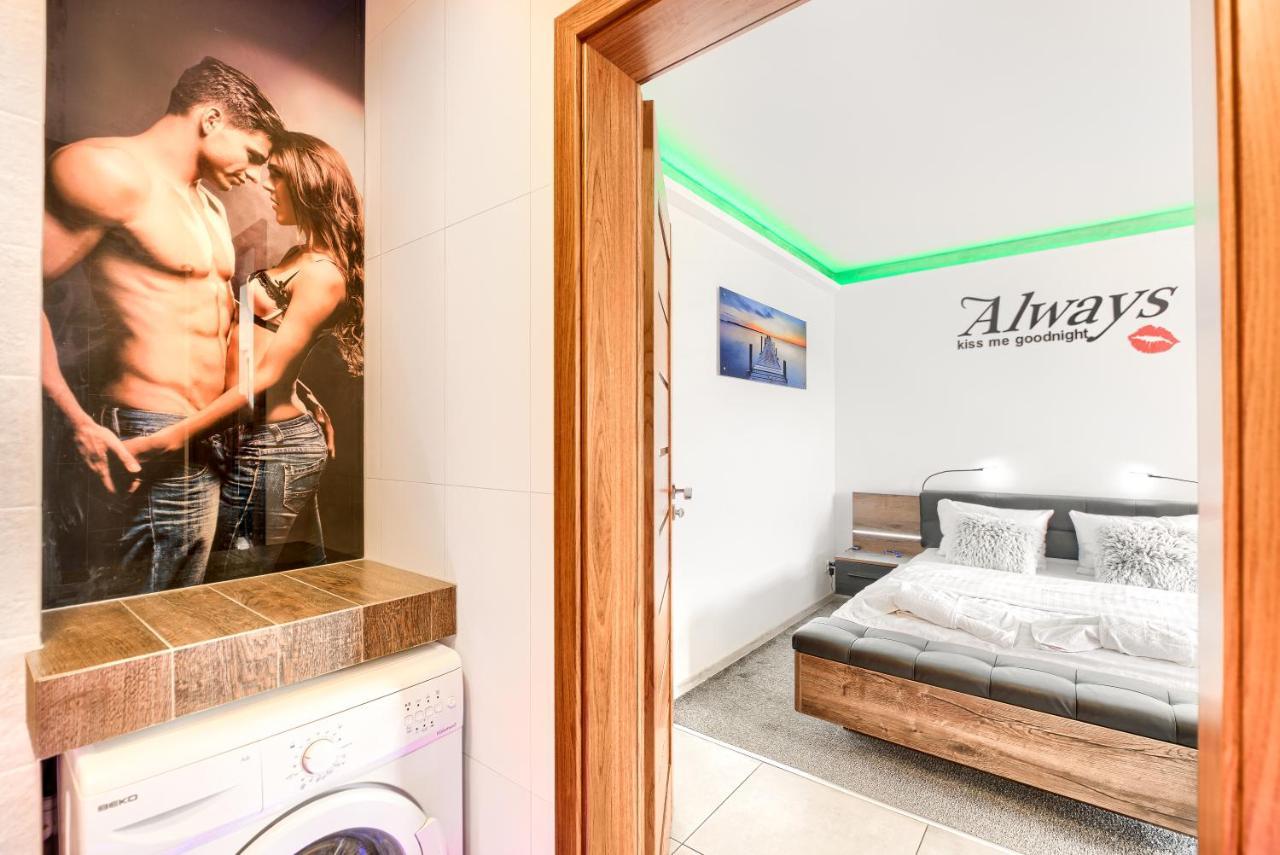 Top Oder Apartments- Private Parking Szczecin Luaran gambar