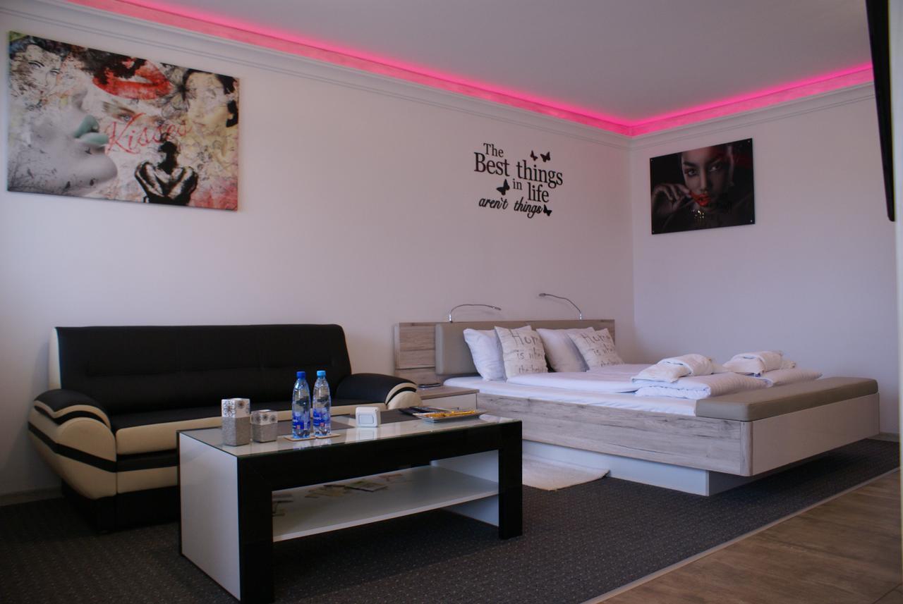 Top Oder Apartments- Private Parking Szczecin Luaran gambar